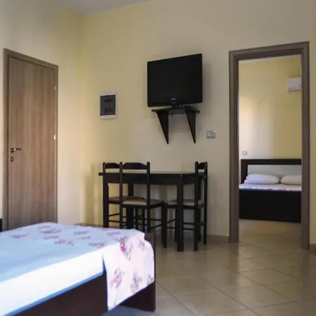 One-bedroom In アパート クサミル